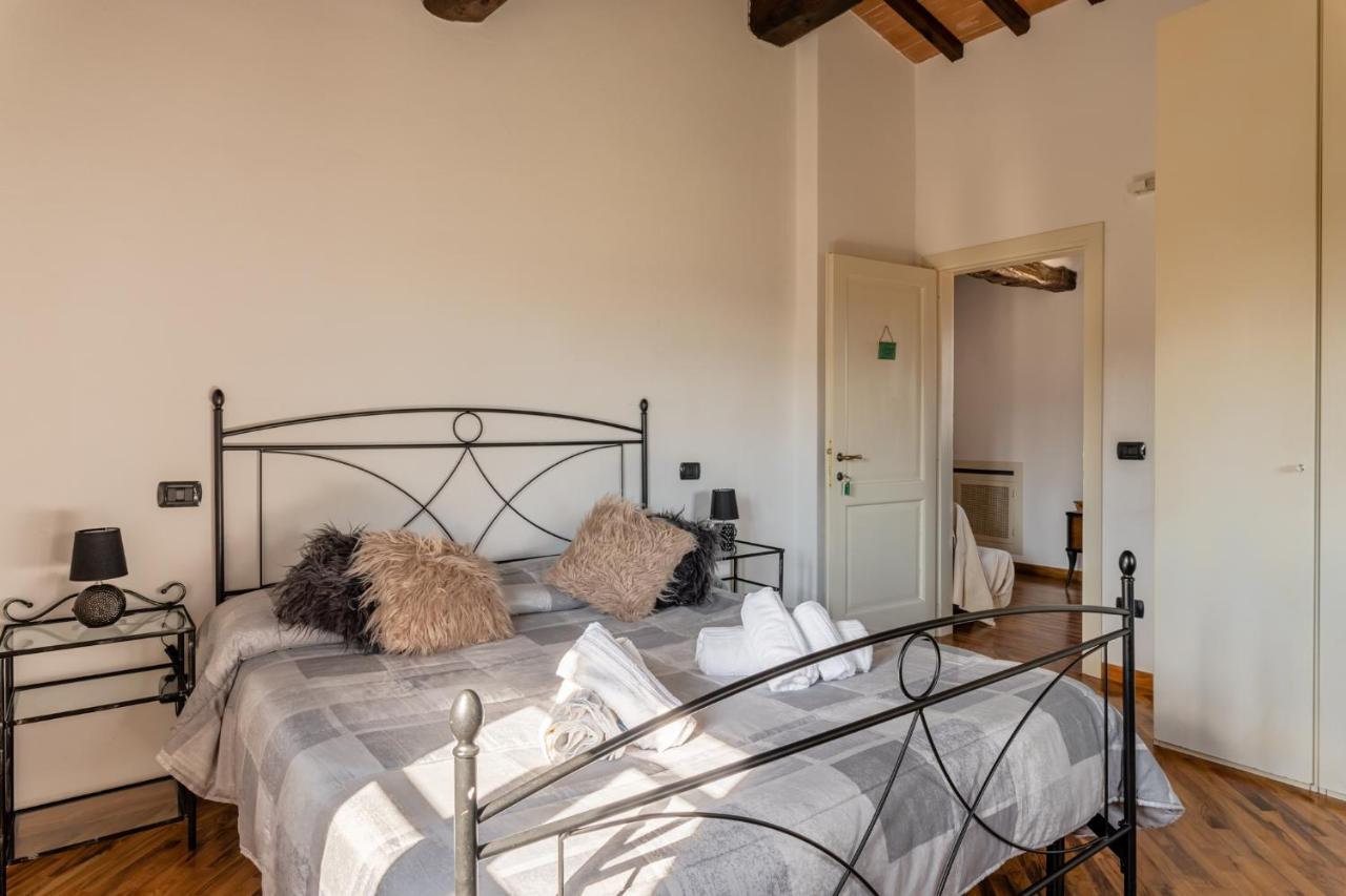 גאמבאסי Casa Vecchia Rooms And Parking מראה חיצוני תמונה