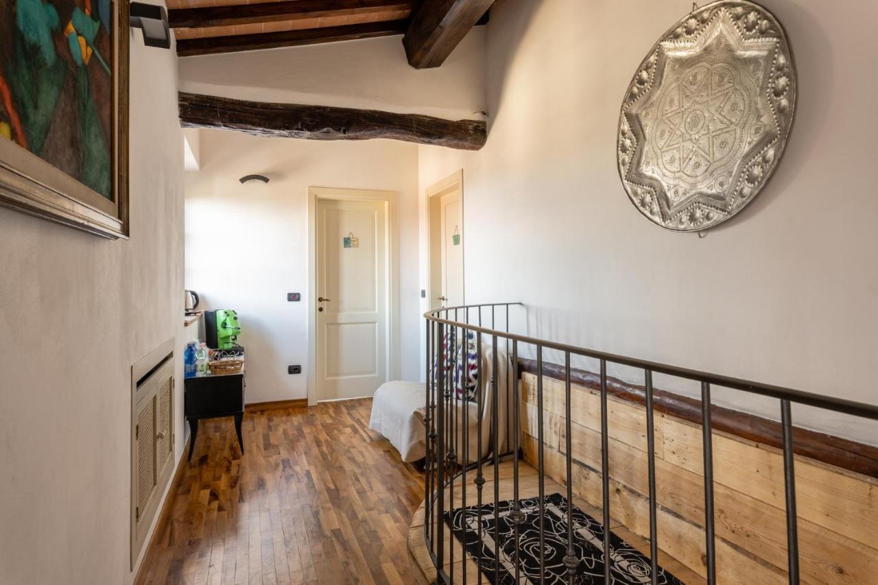 גאמבאסי Casa Vecchia Rooms And Parking מראה חיצוני תמונה
